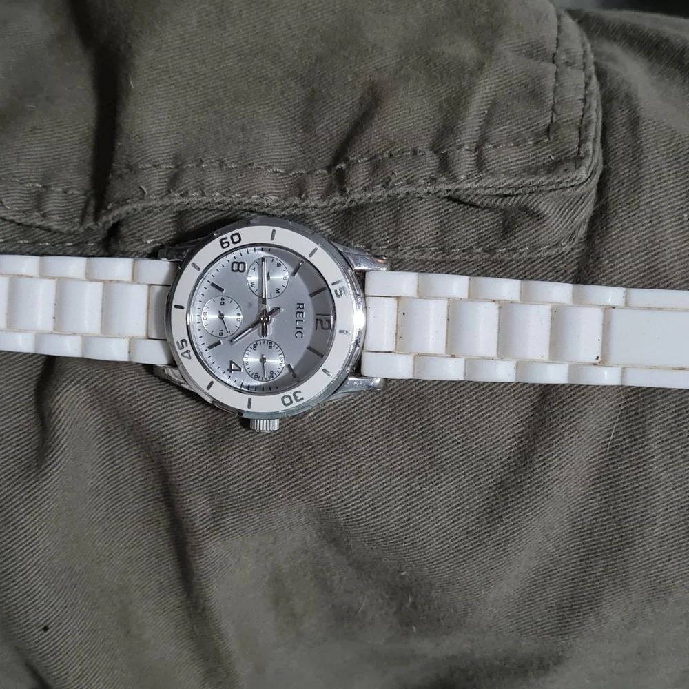 Relic watch - Picture 1 of 2